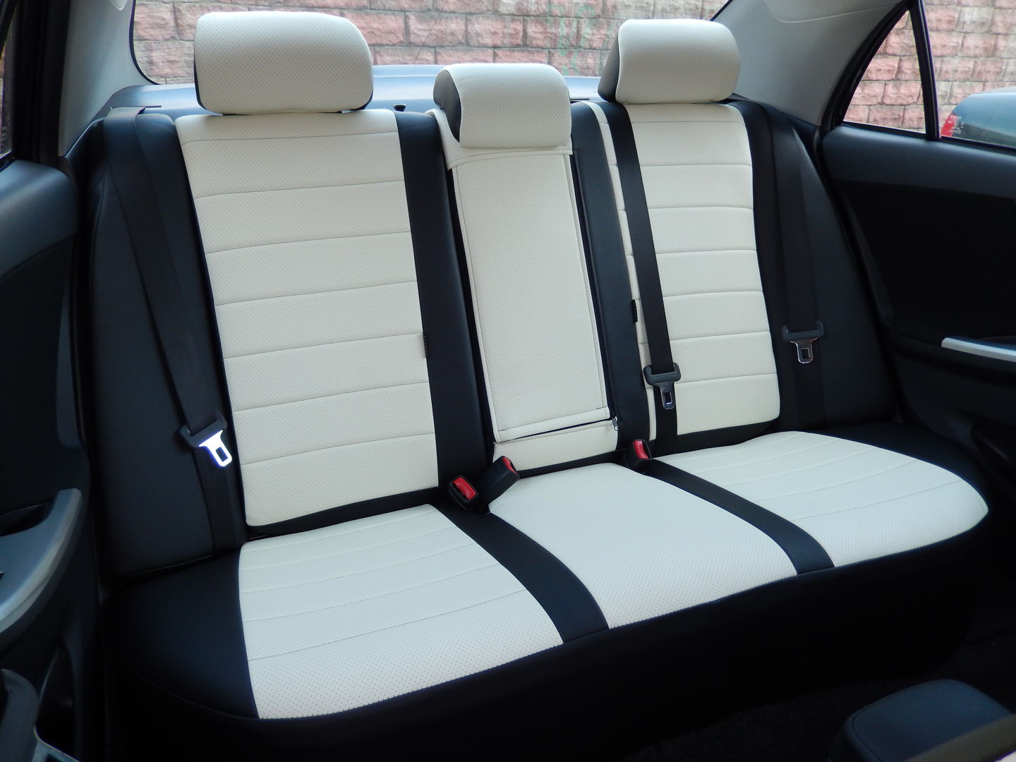 Чехлы сидений Toyota в Магнитогорске